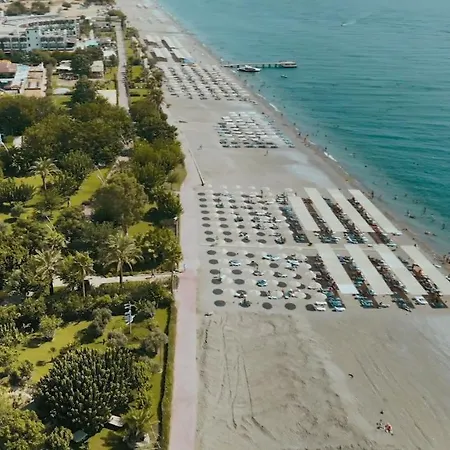 Hotel Lucida Çamyuva