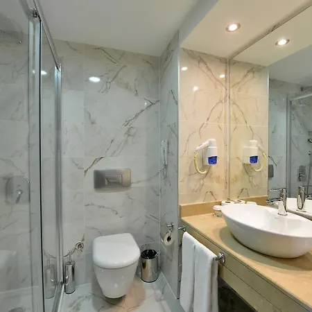 Lucida Hotel