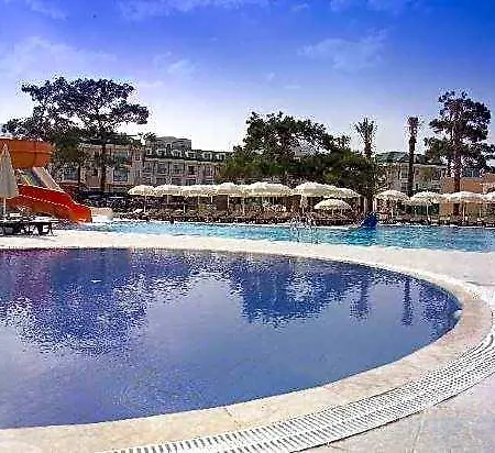 Lucida - Ultra Hotel 5*