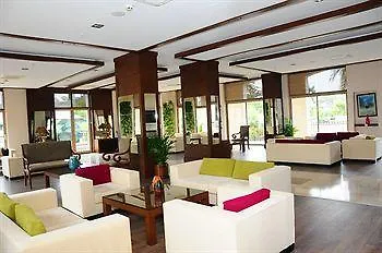 Lucida Hotell Çamyuva