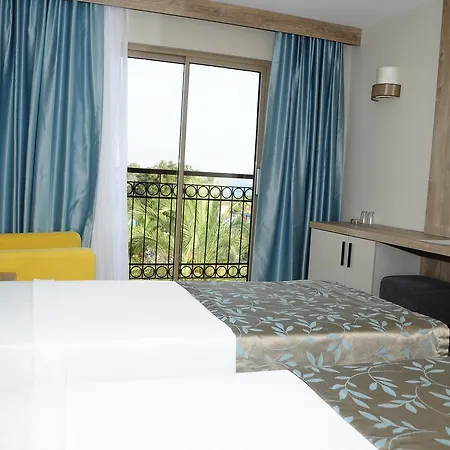 Hotel Lucida - Ultra 5*