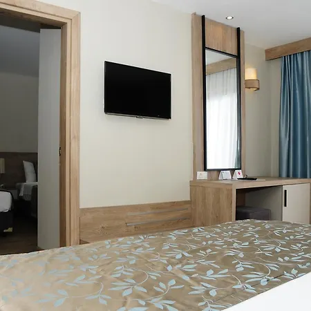 Hotel Lucida Çamyuva