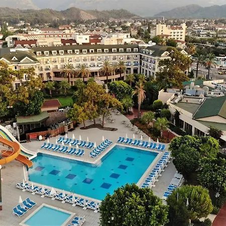 Lucida - Ultra Hotel 5*
