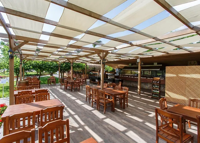 Hotel Lucida Çamyuva