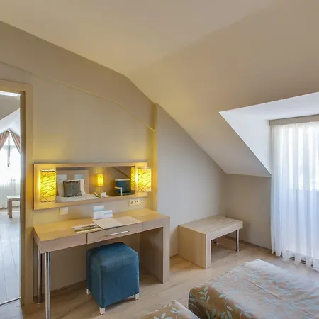 Lucida Hotel